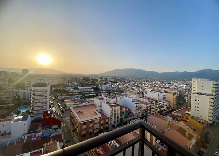 Moderno En Primera Línea De Playa * Fuengirola