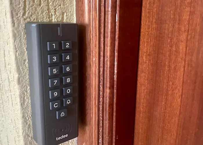 Apartamento Moderno En Primera Línea De Playa *