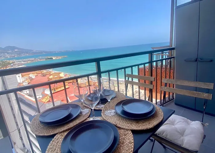 Moderno En Primera Línea De Playa * Fuengirola