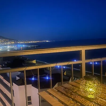 Moderno En Primera Linea De Playa * Fuengirola