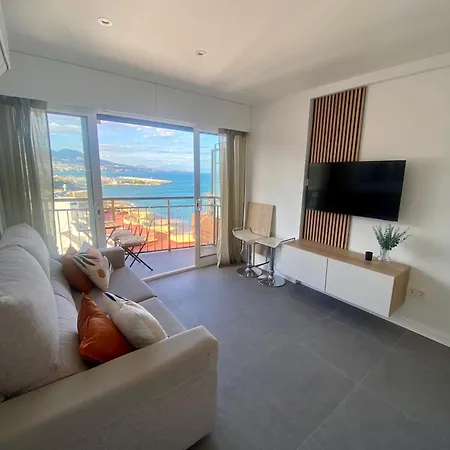 Moderno En Primera Linea De Playa Apartment