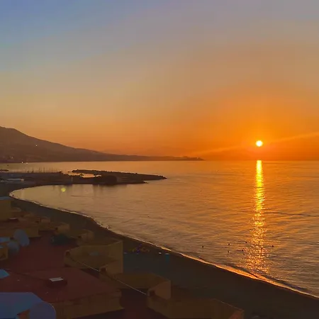 Moderno En Primera Línea De Playa